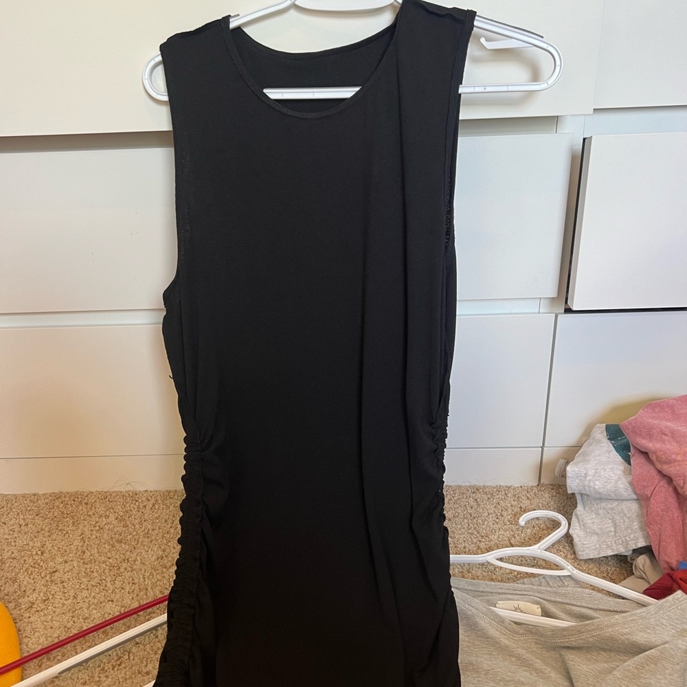 bodycon black party dress. extremely comfortable